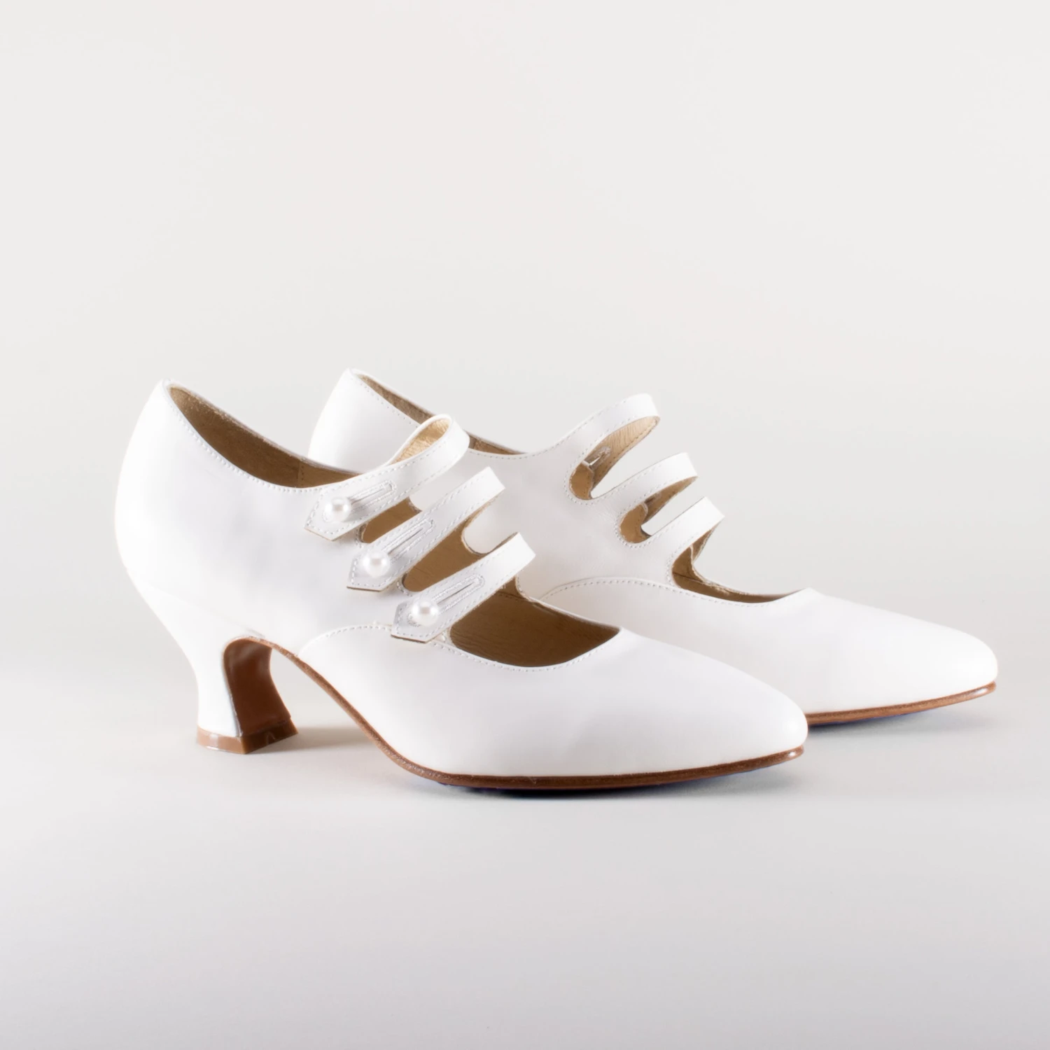 American Duchess Bellatrix Women's Edwardian Shoes (Soft Ivory) 4 American Duchess Bellatrix Women's Edwardian Shoes (Soft Ivory) - Image 2