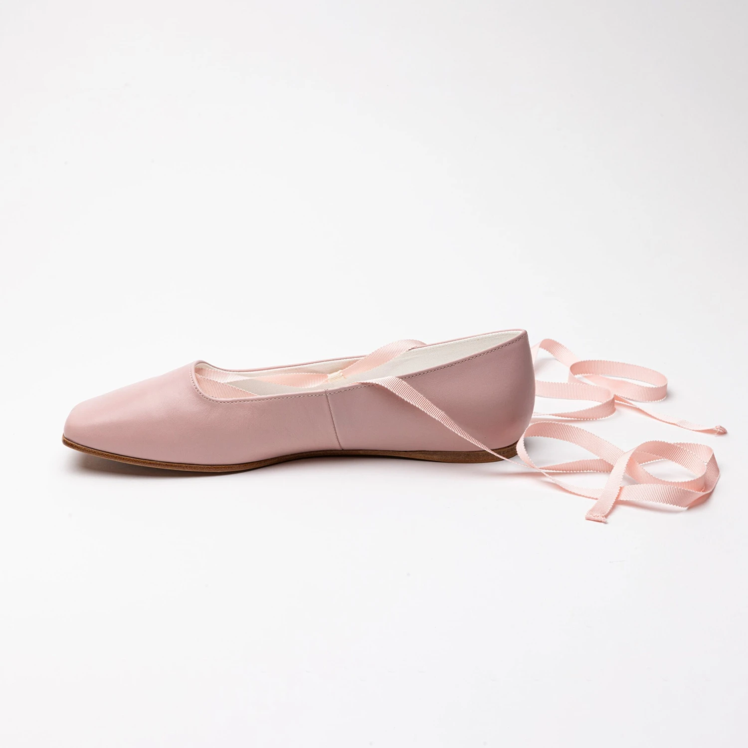 American Duchess PRE-ORDER Bronte Women's Slippers Wide (Pink) 5 American Duchess PRE-ORDER Bronte Women's Slippers Wide (Pink) - Image 3