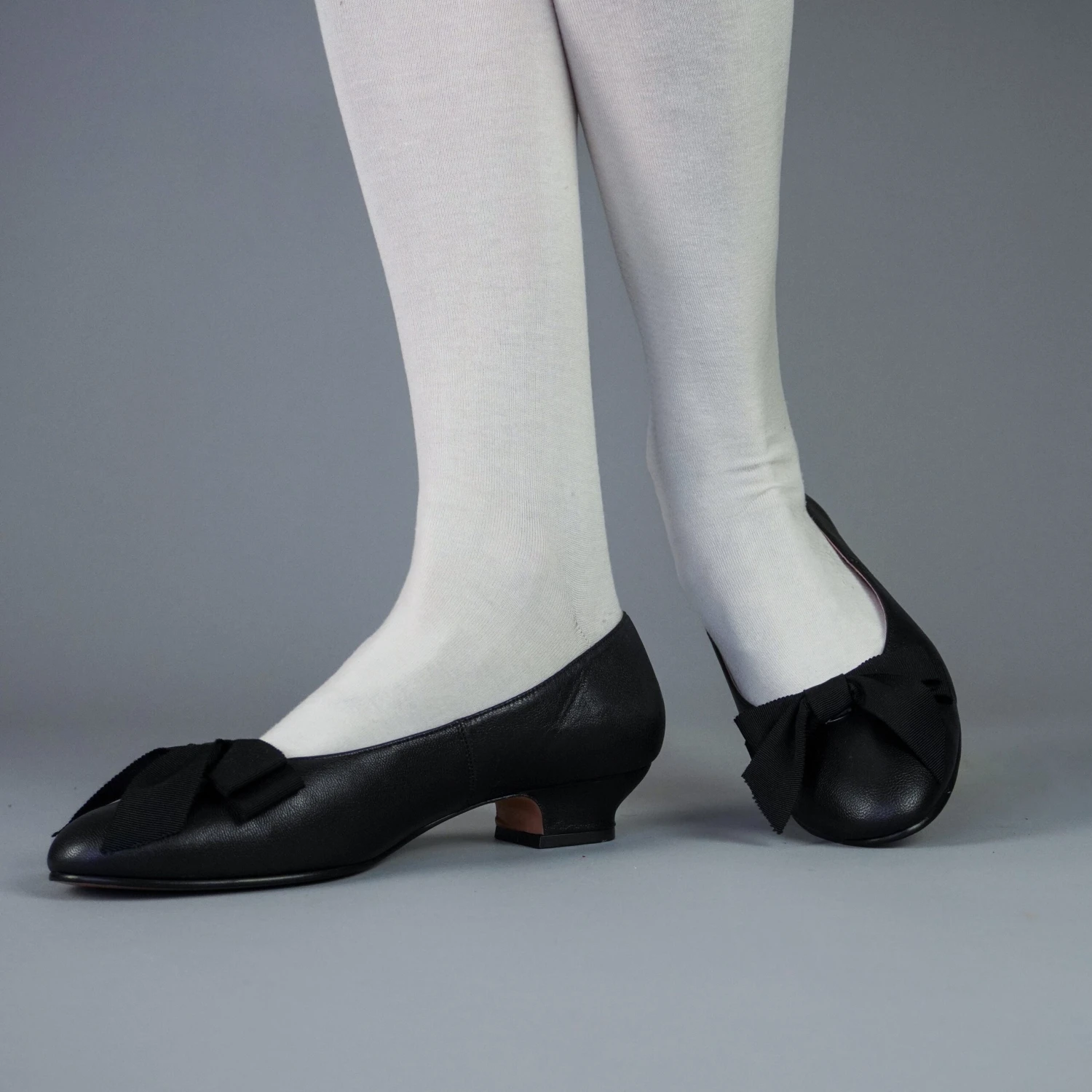 American Duchess Waltz Women's Edwardian Slipper (Black) 4 American Duchess Waltz Women's Edwardian Slipper (Black) - Image 2