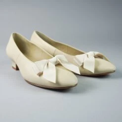 American Duchess Waltz Women's Edwardian Slipper (Cream) -StrideOne Store DSC00393