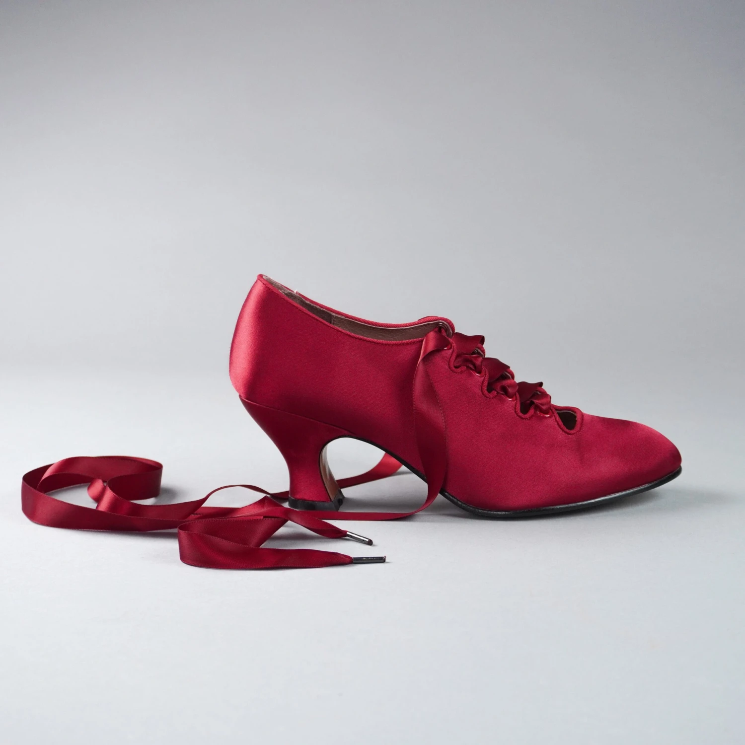 American Duchess Foxtrot Women's Edwardian Pump (Red) 7 American Duchess Foxtrot Women's Edwardian Pump (Red) - Image 5