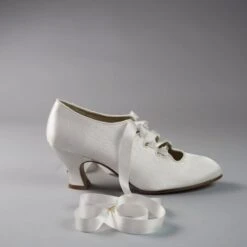 American Duchess Foxtrot Women's Edwardian Pump (Soft White) -StrideOne Store DSC00430