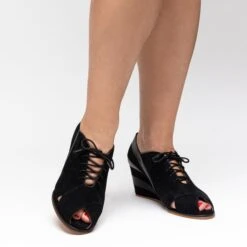 American Duchess PRE-ORDER Esme Women's 1930s Wedges (Black/Black)