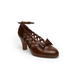 American Duchess PRE-ORDER Jessie Vintage Pumps Wide (Brown) -StrideOne Store NMSS 8670 88b515f2 ecc2 4fb7 b4c0 b2779dc1cc95