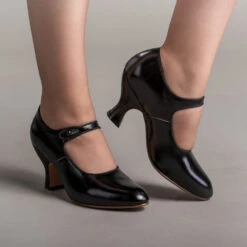 American Duchess Anna May Women's 1920s Mary Jane High Heels (Black)