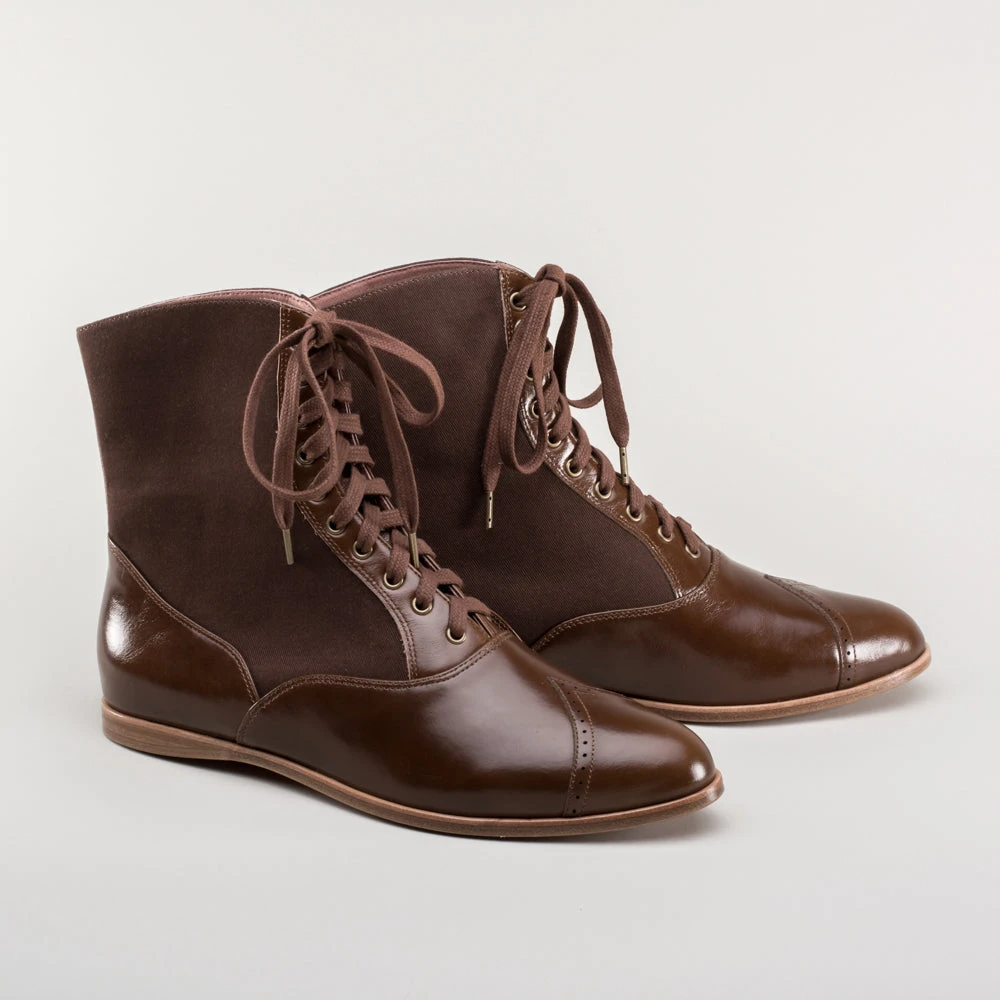 American Duchess Anne Women's Boots (Brown) 5 American Duchess Anne Women's Boots (Brown) - Image 4