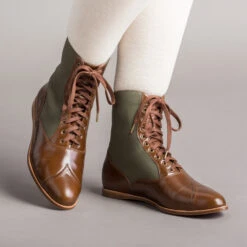 American Duchess Anne Women's Boots (Brown/Olive)