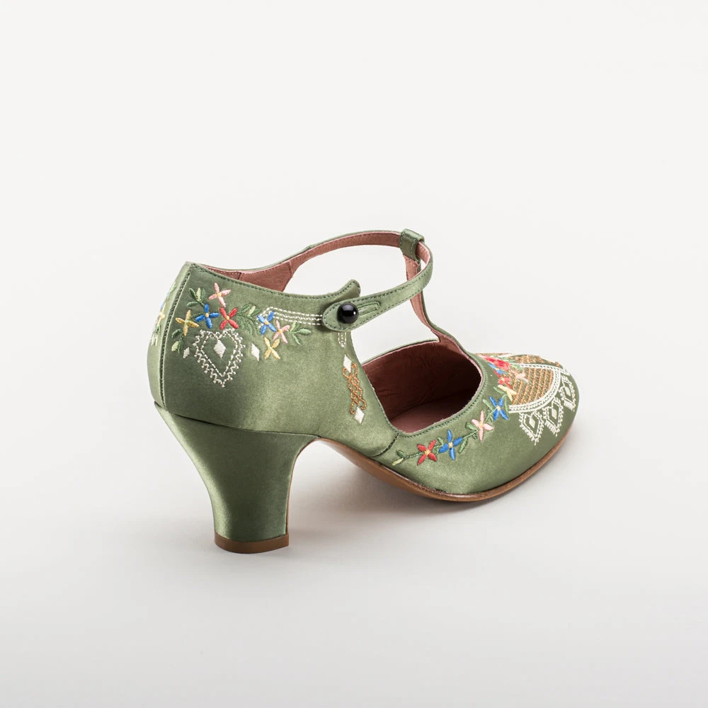 American Duchess Daisy Women's Embroidered T-Straps (Green) 9 American Duchess Daisy Women's Embroidered T-Straps (Green) - Image 7