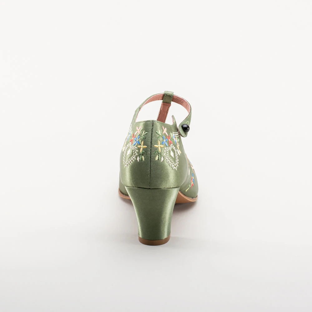 American Duchess Daisy Women's Embroidered T-Straps (Green) 10 American Duchess Daisy Women's Embroidered T-Straps (Green) - Image 8