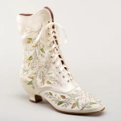 American Duchess Flora Women's Embroidered Boots (Ivory) 21 American Duchess Flora Women's Embroidered Boots (Ivory) -StrideOne Store bata flora embroidered boots ivory 2