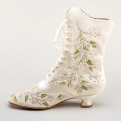 American Duchess Flora Women's Embroidered Boots (Ivory) 26 American Duchess Flora Women's Embroidered Boots (Ivory) -StrideOne Store bata flora embroidered boots ivory 7