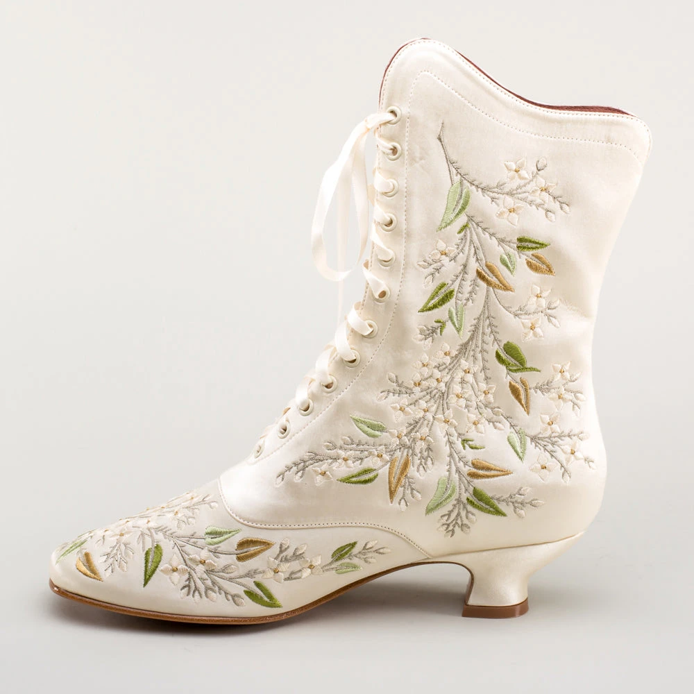 American Duchess Flora Women's Embroidered Boots (Ivory) 12 American Duchess Flora Women's Embroidered Boots (Ivory) - Image 10