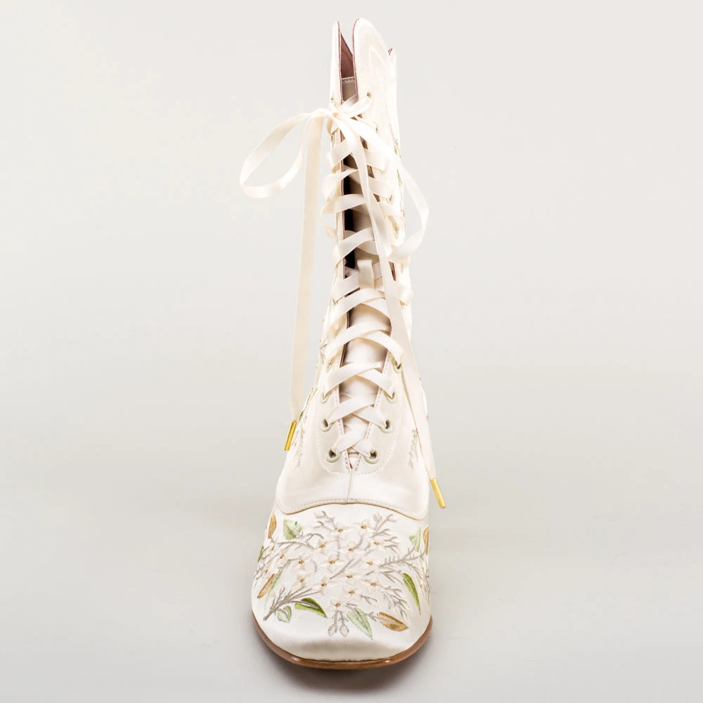 American Duchess Flora Women's Embroidered Boots (Ivory) 14 American Duchess Flora Women's Embroidered Boots (Ivory) - Image 12