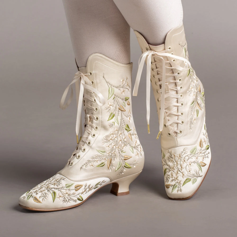 American Duchess Flora Women's Embroidered Boots (Ivory) 4 American Duchess Flora Women's Embroidered Boots (Ivory) - Image 2