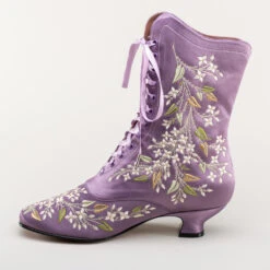 American Duchess Flora Women's Embroidered Boots (Lavender) -StrideOne Store bata flora embroidered boots lavender 7