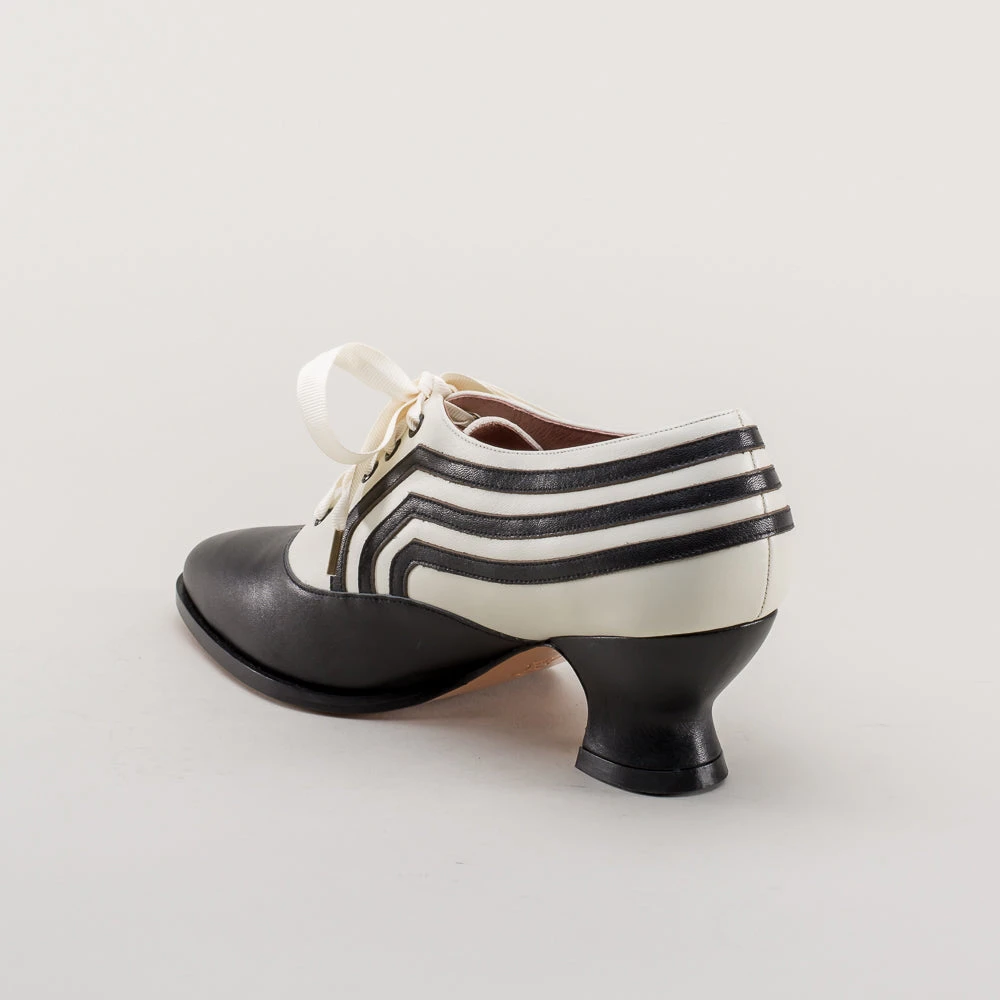 American Duchess Bernadette Women's Edwardian Oxfords (Ivory/Black) 11 American Duchess Bernadette Women's Edwardian Oxfords (Ivory/Black) - Image 9