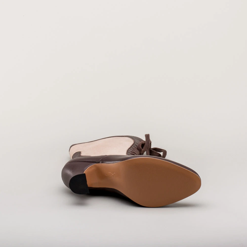 American Duchess Camille Women's Edwardian Boots (Brown/Tan) 17 American Duchess Camille Women's Edwardian Boots (Brown/Tan) - Image 15