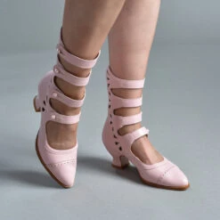 American Duchess Colette Women's Edwardian Button Boots (Pink)