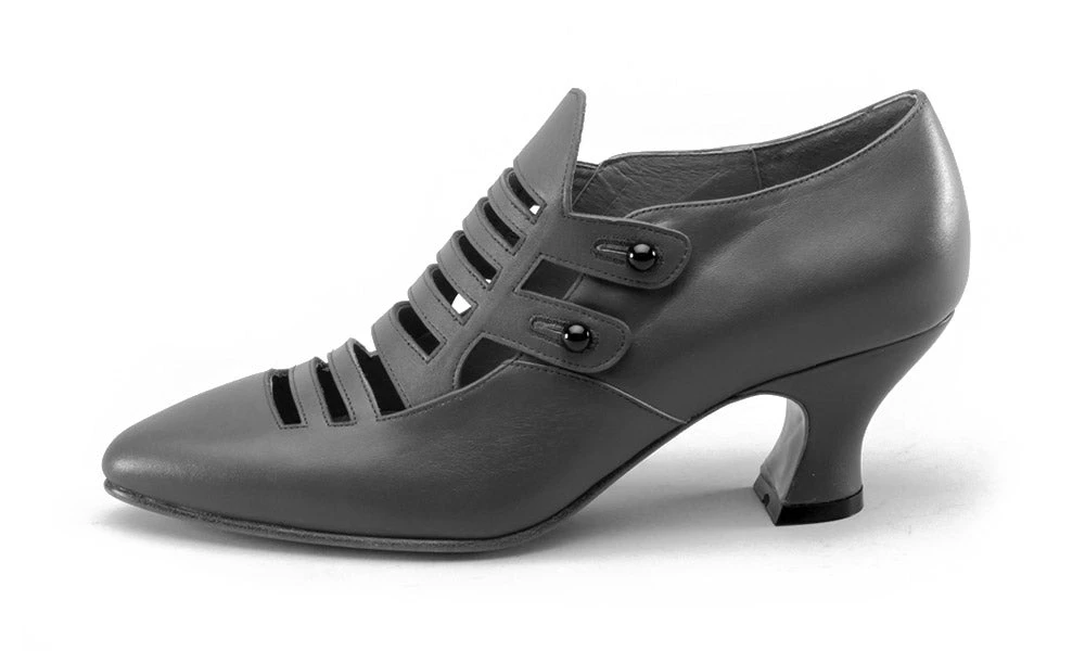 American Duchess Endora Women's Victorian Witch Shoes (Bewitching Black) 16 American Duchess Endora Women's Victorian Witch Shoes (Bewitching Black) - Image 14