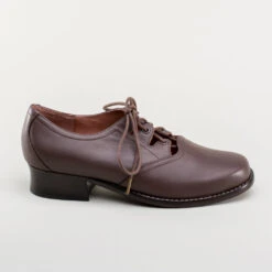 American Duchess Ghillie Vintage Lace-Up Shoes (Brown) -StrideOne Store ghillie 1940s shoes brown 3