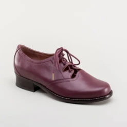 American Duchess Ghillie Vintage Lace-Up Shoes (Merlot) -StrideOne Store ghillie 1940s shoes merlot 2