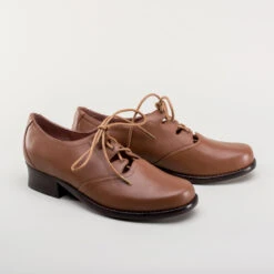American Duchess Ghillie Vintage Lace-Up Shoes (Tan) -StrideOne Store ghillie 1940s shoes tan