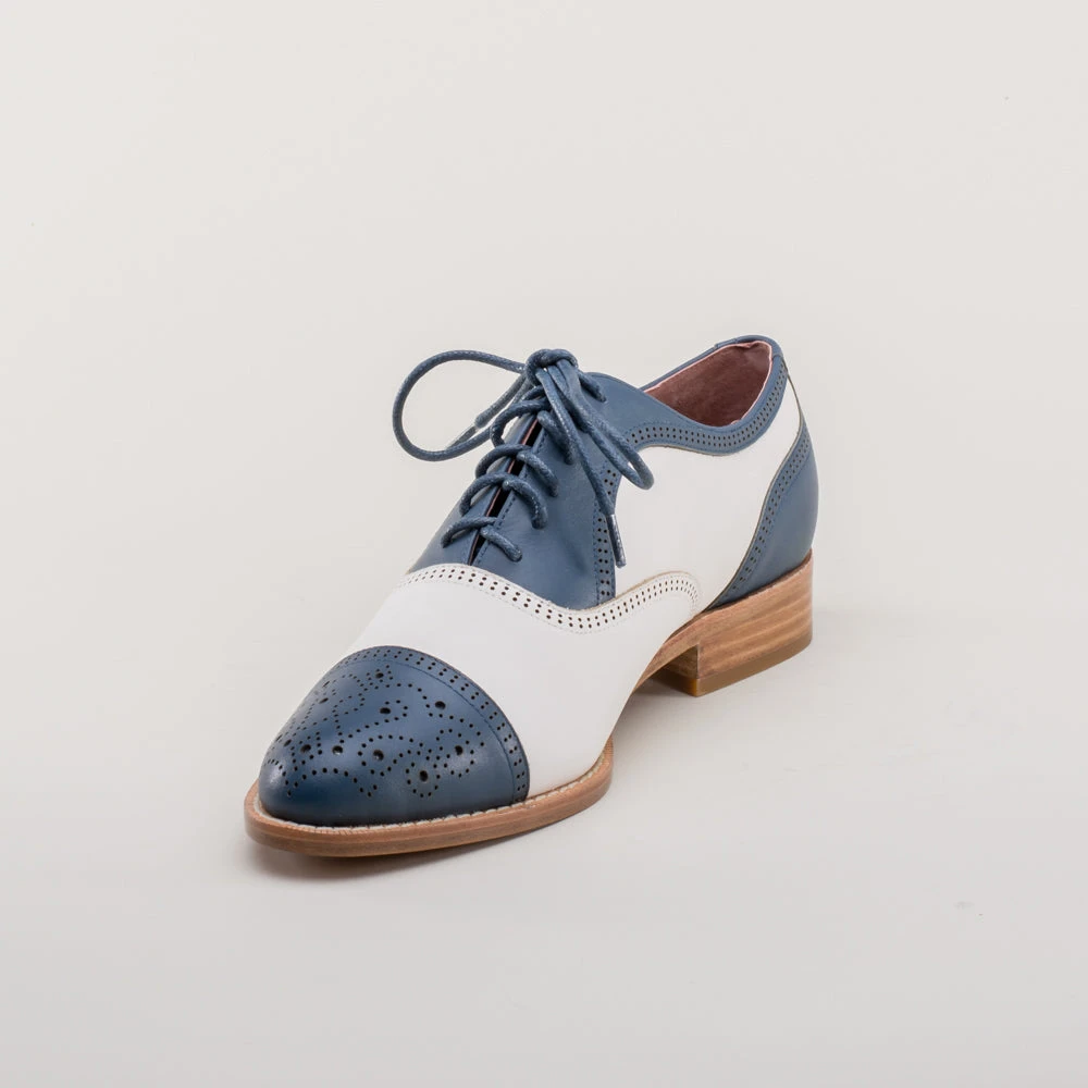 American Duchess Gladys Women's Vintage Cap Toe Oxfords (Blue/White) 13 American Duchess Gladys Women's Vintage Cap Toe Oxfords (Blue/White) - Image 11