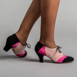American Duchess Karolina Women's Retro Oxfords (Pink/Black) -StrideOne Store karolina vintage oxfords black pink of 3