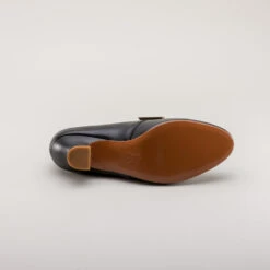 American Duchess Kensington Women's 18th Century Leather Shoes (Black) 26 American Duchess Kensington Women's 18th Century Leather Shoes (Black) -StrideOne Store kensington 18th century shoes black 11