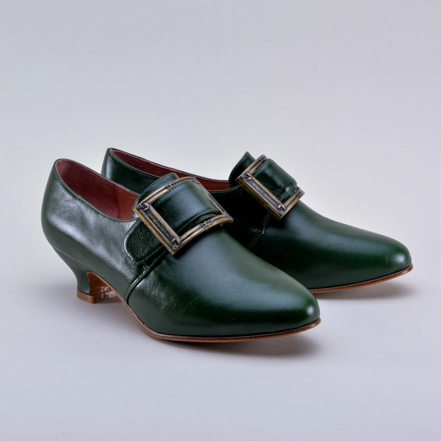 American Duchess Kensington Women's 18th Century Leather Shoes (Forest Green) 6 American Duchess Kensington Women's 18th Century Leather Shoes (Forest Green) - Image 4