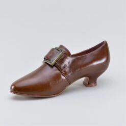 American Duchess Kensington Women's 18th Century Shoes Wide (Walnut) -StrideOne Store kensington walnut 2023 shopify 14 5439438e b0e3 48e5 9c95 8cff727eb60d