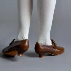 American Duchess Kensington Women's 18th Century Shoes Wide (Walnut) -StrideOne Store kensington walnut 2023 shopify 2 108f45c3 5e9e 41d7 9727 96be61696e1d