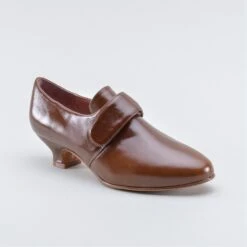 American Duchess Kensington Women's 18th Century Shoes Wide (Walnut) -StrideOne Store kensington walnut 2023 shopify 6 ef6e81fa dbf5 404f 8442 3742046f19d4