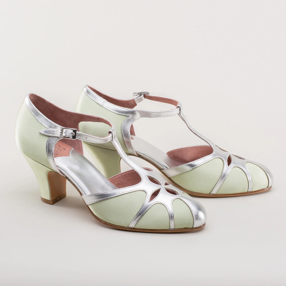 American Duchess Lilith Women's Vintage Flapper T-Straps Wide (Green/Silver) 6 American Duchess Lilith Women's Vintage Flapper T-Straps Wide (Green/Silver) - Image 4
