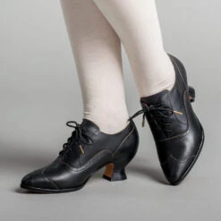 American Duchess Londoner Women's Edwardian Oxfords (Black)