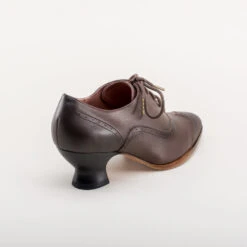 American Duchess Londoner Women's Edwardian Oxfords Wide (Brown) -StrideOne Store londoner edwardian oxfords brown w 4 c9631925 00f6 4566 8be5 a9aa59bf4976
