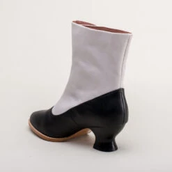 American Duchess Manhattan Women's Victorian Cloth-Top Button Boots (Grey/Black) 25 American Duchess Manhattan Women's Victorian Cloth-Top Button Boots (Grey/Black) -StrideOne Store manhattan canvas leather victorian button boots grey black 6