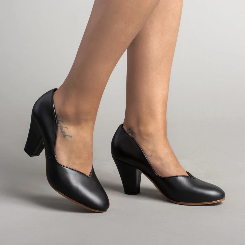 American Duchess Marilyn Women's 1940s Pumps (Black) 3 American Duchess Marilyn Women's 1940s Pumps (Black)