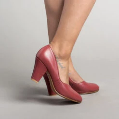 American Duchess Marilyn Women's 1940s Pumps (Oxblood) 17 American Duchess Marilyn Women's 1940s Pumps (Oxblood) -StrideOne Store marilyn 1940s pumps oxblood ofp 3