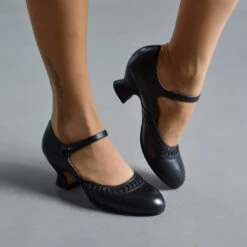 American Duchess Marjorie Women’s 1920s Shoes (Black)