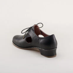 American Duchess Marlowe Men's Renaissance Shoes (Black) 18 American Duchess Marlowe Men's Renaissance Shoes (Black) -StrideOne Store marlowe mens renaissance shoes black 6