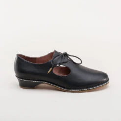American Duchess Mary Women's Renaissance Shoes (Black) -StrideOne Store mary womens renaissance shoes black 3