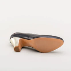 American Duchess Meme Women's Vintage Pumps (Black/Pink/Gold) -StrideOne Store meme vintage pumps black pink w 10