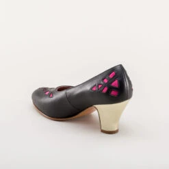 American Duchess Meme Women's Vintage Pumps (Black/Pink/Gold) -StrideOne Store meme vintage pumps black pink w 6