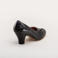 American Duchess Meme Women's Vintage Pumps (Black) 21 American Duchess Meme Women's Vintage Pumps (Black) -StrideOne Store meme vintage pumps black w 4