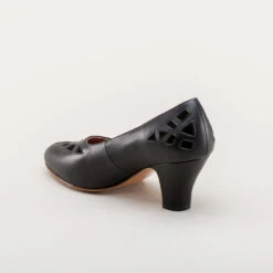 American Duchess Meme Women's Vintage Pumps (Black) 23 American Duchess Meme Women's Vintage Pumps (Black) -StrideOne Store meme vintage pumps black w 6