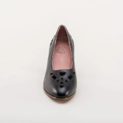 American Duchess Meme Women's Vintage Pumps (Black) 26 American Duchess Meme Women's Vintage Pumps (Black) -StrideOne Store meme vintage pumps black w 9