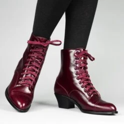 American Duchess Paris Women's Boots (Burgundy)