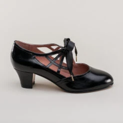 American Duchess Parker Women's Vintage Spiderweb Pumps (Black) 20 American Duchess Parker Women's Vintage Spiderweb Pumps (Black) -StrideOne Store parker vintage spiderweb shoes black 2