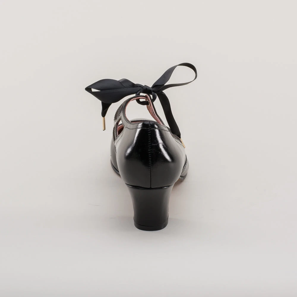 American Duchess Parker Women's Vintage Spiderweb Pumps (Black) 9 American Duchess Parker Women's Vintage Spiderweb Pumps (Black) - Image 7